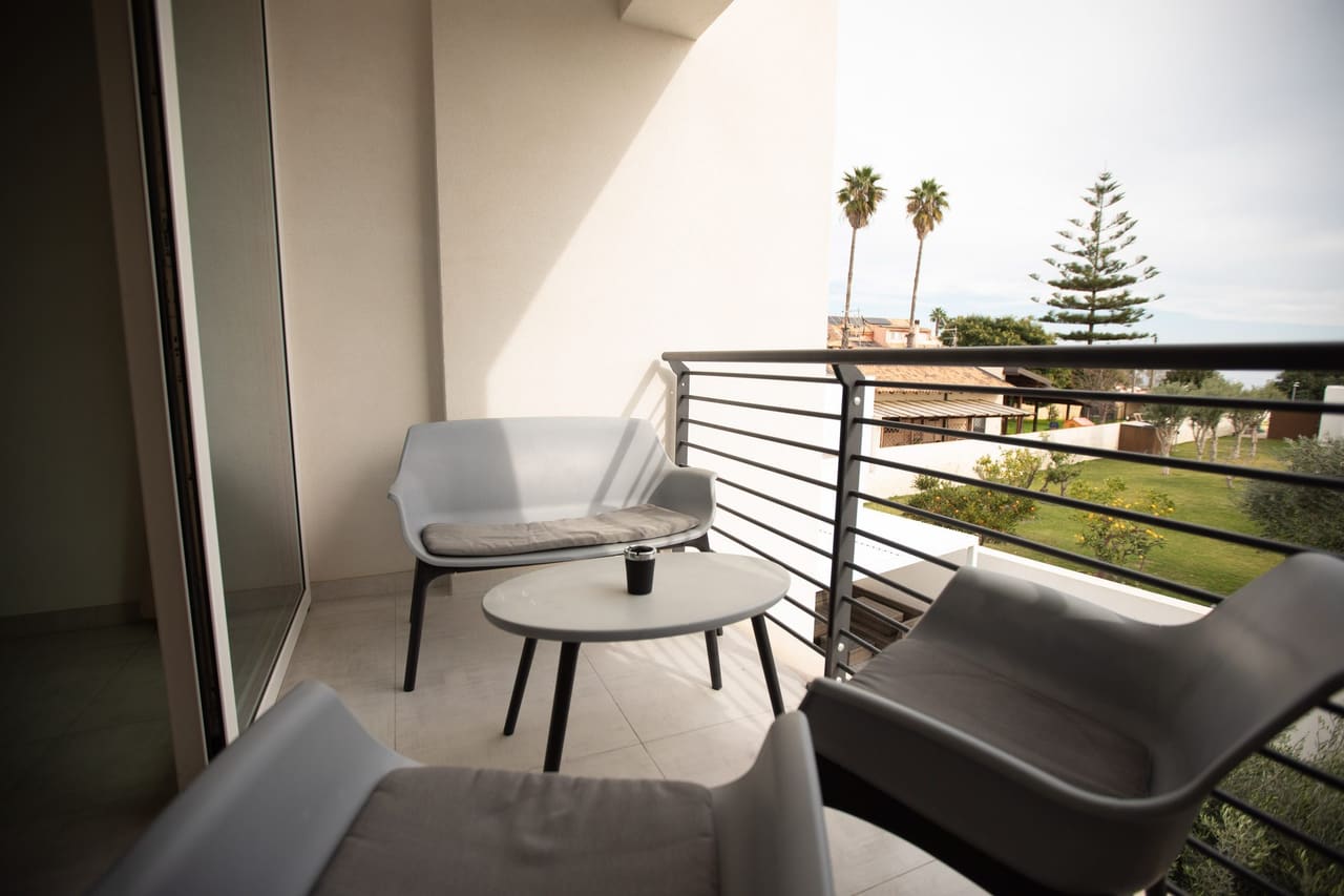 Golden Bay Apartment